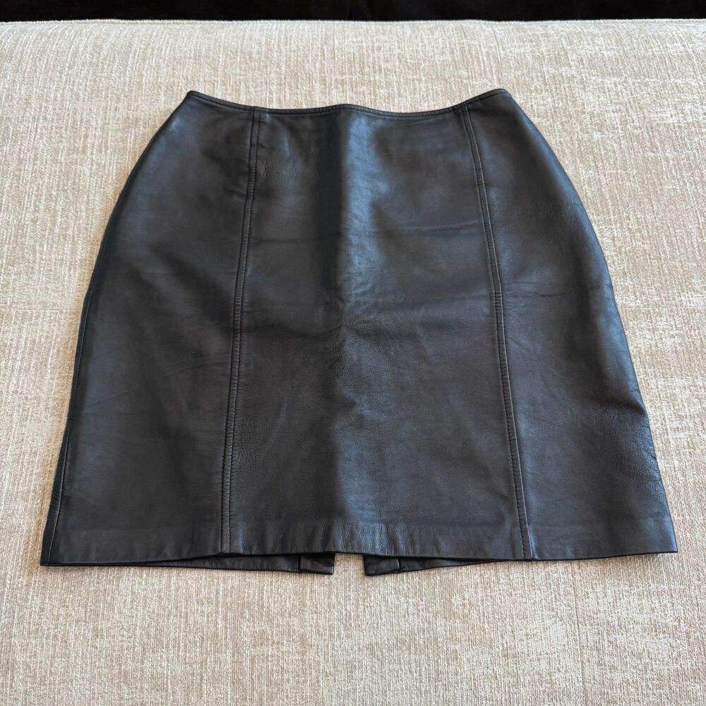 Vintage Petite Sophisticate Genuine Leather Black Miniskirt Sz 8